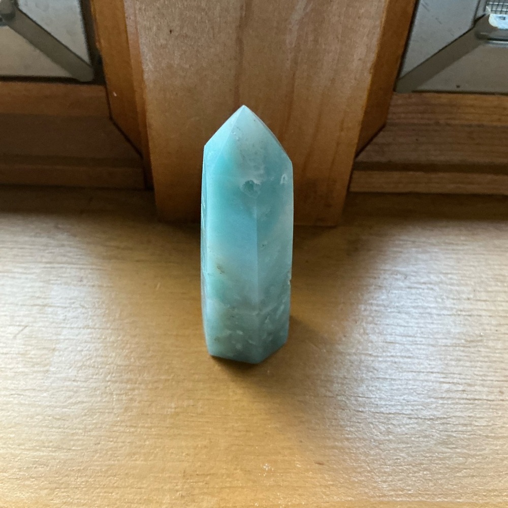 Elegant Blue Crystal Obelisk - Picture 3 of 3